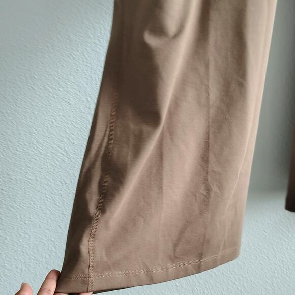 Old Navy Plus Size 4x Brown PowerChill Extra High Rise Wide Leg Crop Legging NEW - Picture 4 of 8